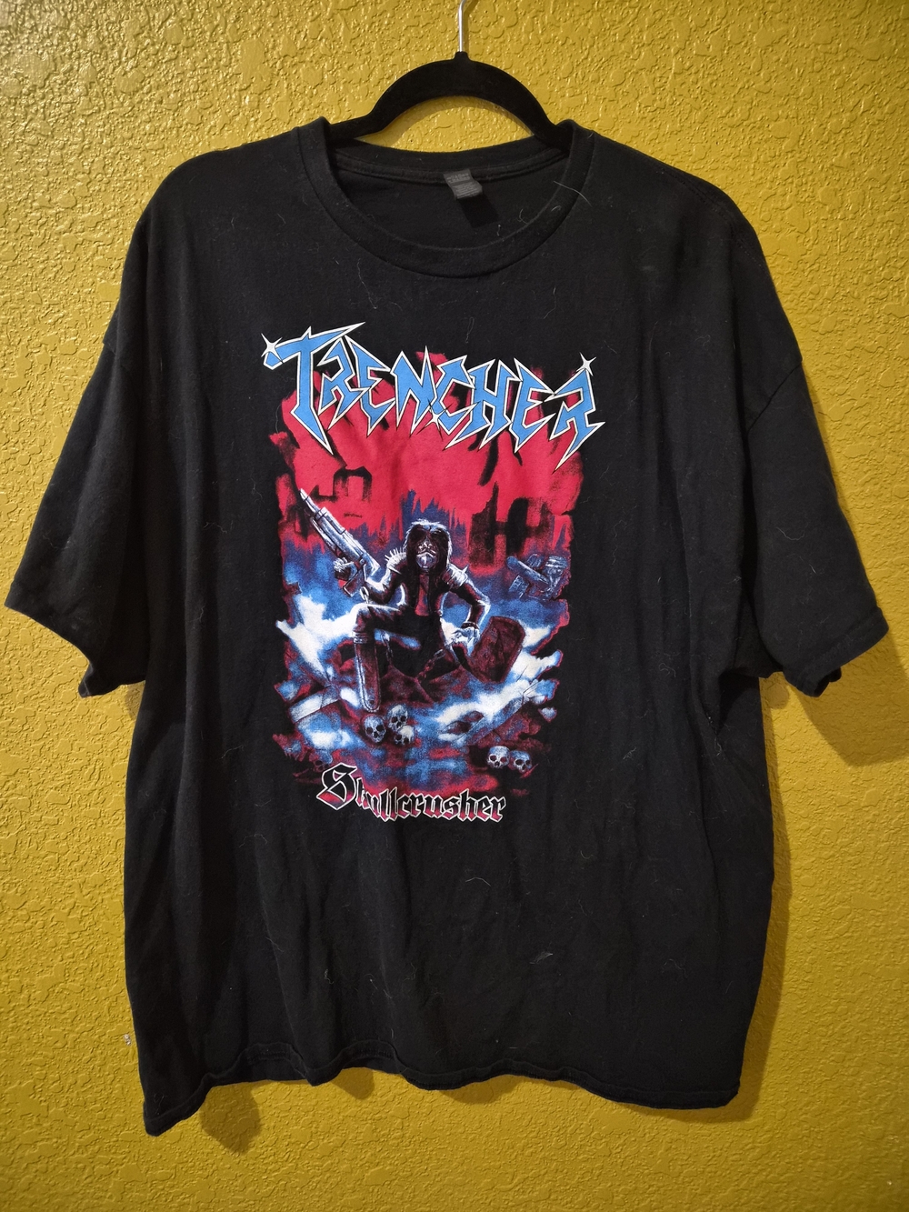 Gildan Black Short Sleeve 'Trencher Skullcrusher' Graphic Tee